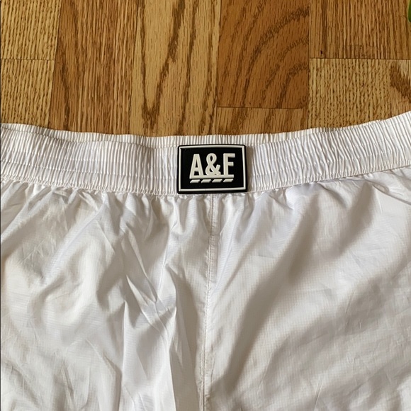 ❤️ Abercrombie & Fitch sports shorts - Picture 2 of 3